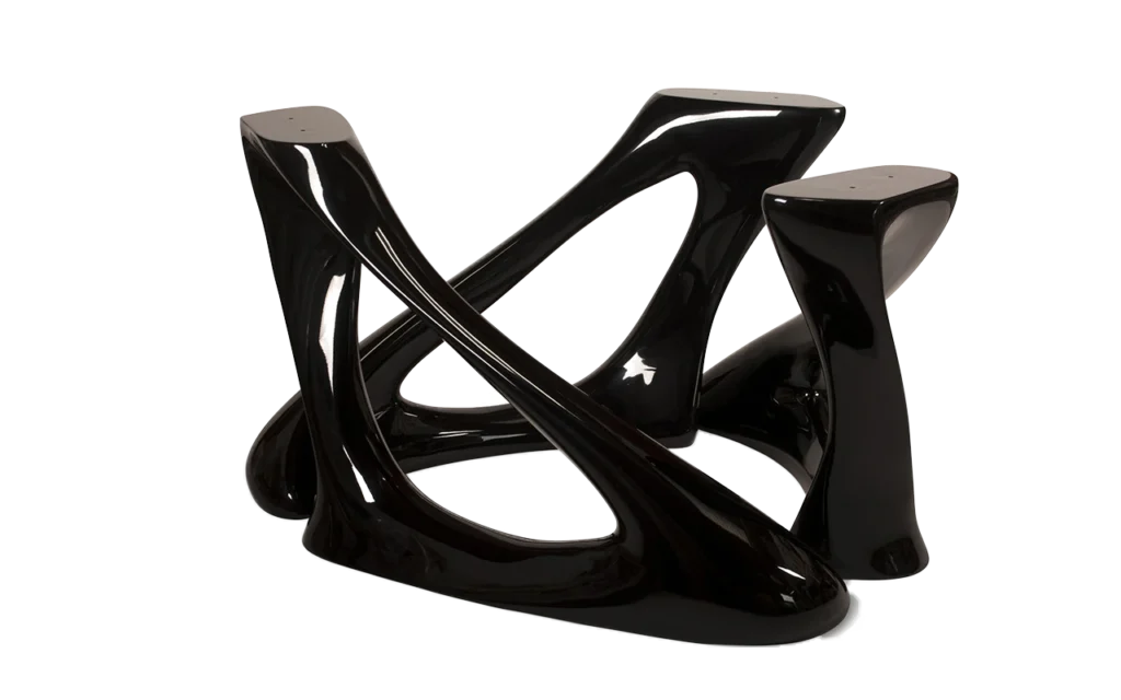 sculptural solid wood dining table Ashley by Amorph